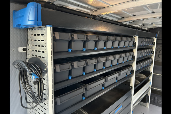Mercedes-Benz Sprinter 316 CDI L2 H2 3500KG Trekhaak / Sortimo / MBUX / Navigatie / Camera / Cruise control / Airco / 270 Graden achterdeuren
