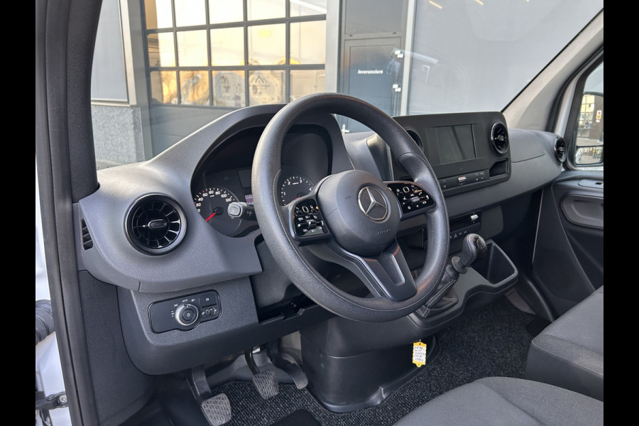 Mercedes-Benz Sprinter 316 CDI L2 H2 3500KG Trekhaak / Sortimo / MBUX / Navigatie / Camera / Cruise control / Airco / 270 Graden achterdeuren
