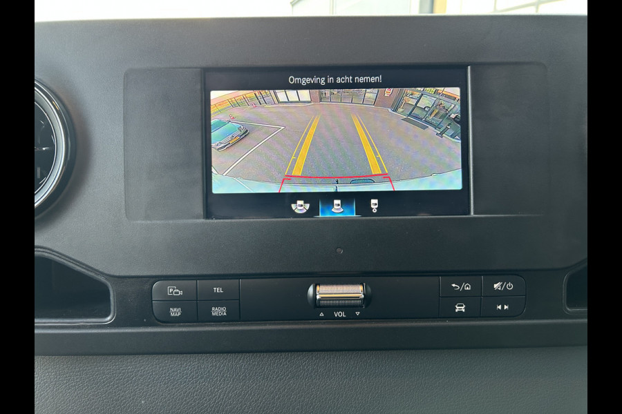 Mercedes-Benz Sprinter 316 CDI L2 H2 3500KG Trekhaak / Sortimo / MBUX / Navigatie / Camera / Cruise control / Airco / 270 Graden achterdeuren