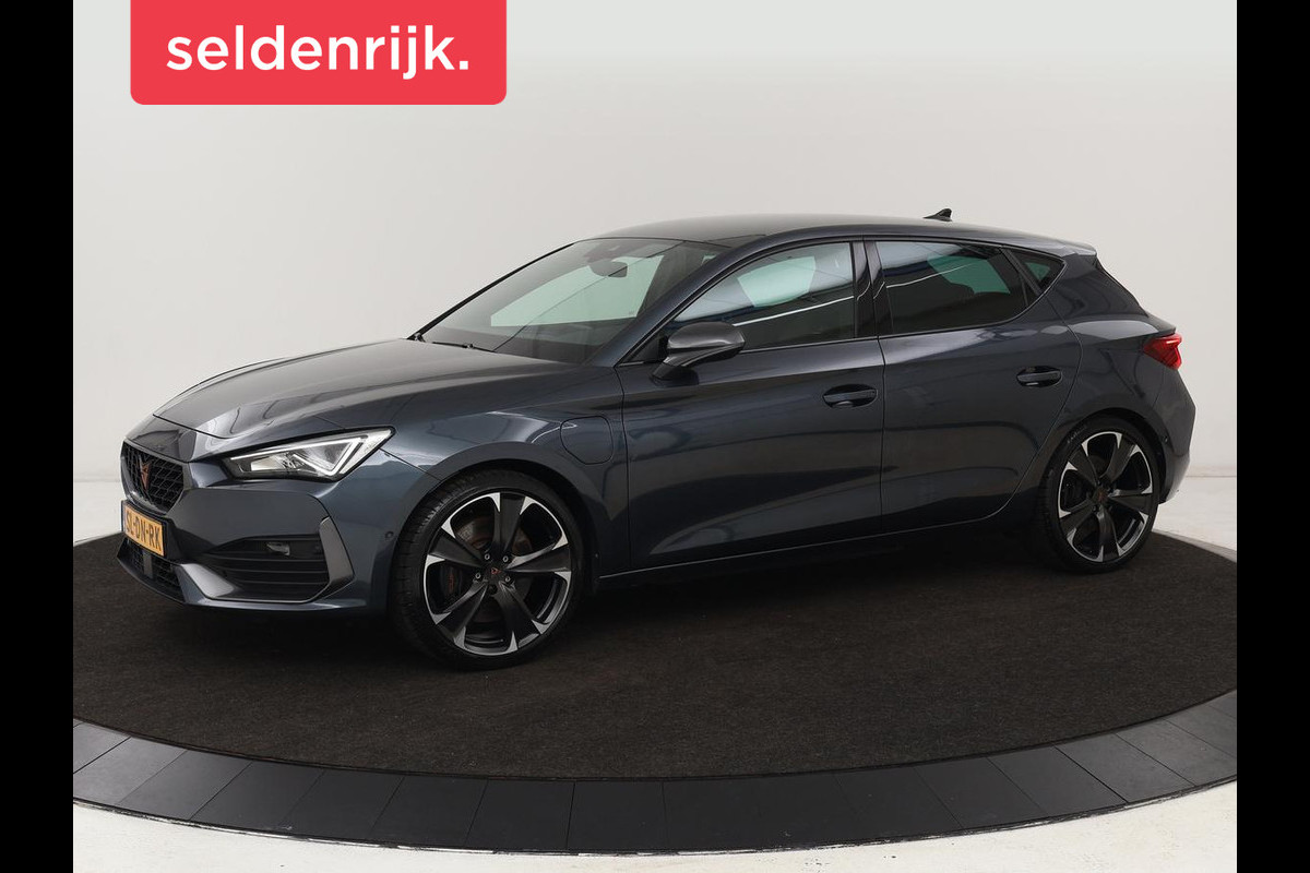 CUPRA Leon 1.4 e-Hybrid VZ | 245pk | Stoel & stuurverwarming | Carplay | Camera | Adaptive cruise | Keyless | Park Assist | Sfeerverlichting | Full LED | Navigatie | Sportstoelen | PHEV | Plug In CUPRA Leon 1.4 e-Hybrid VZ | 245pk | Stoel & stuurverwarming | Carplay | Camera | Adaptive cruise | Keyless | Park Assist | Sfeerverlichting | Full LED | Navigatie | Sportstoelen | PHEV | Plug In