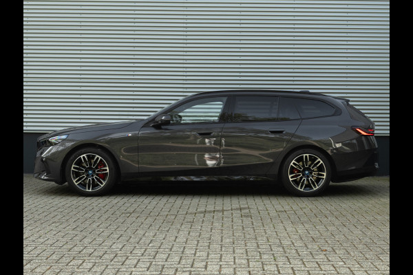 BMW i5 Touring eDrive40 M-Sport Pro - Onderstel Prof - Pano - Trekhaak - Driving Ass Prof