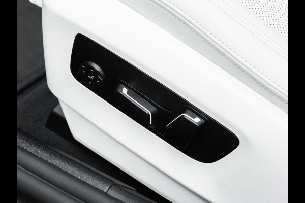 BMW i5 Touring eDrive40 M-Sport Pro - Onderstel Prof - Pano - Trekhaak - Driving Ass Prof