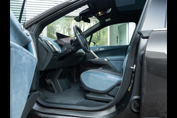 BMW iX xDrive40 - Sportpakket - Pano - Trekhaak - Soft Close - Driving Ass Prof - Lasers