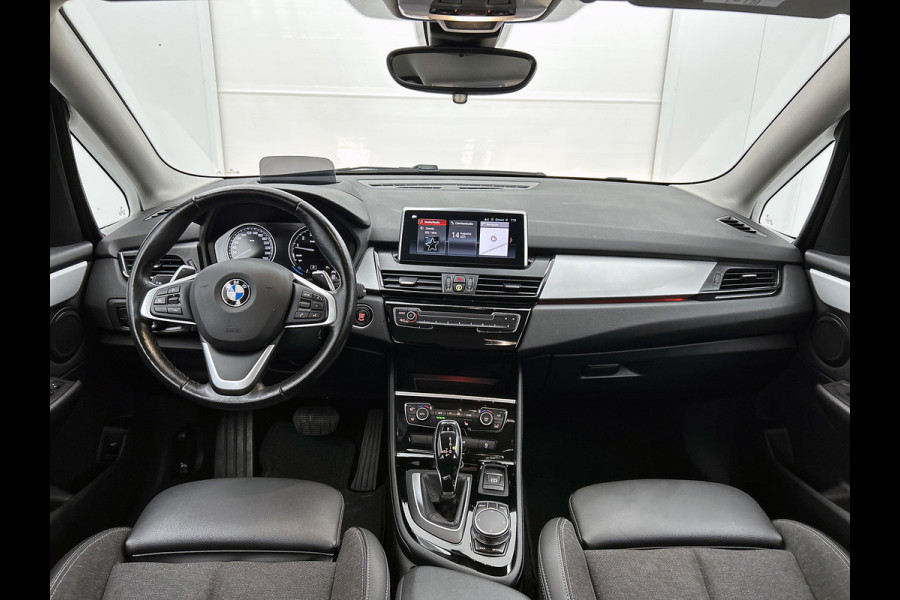 BMW 2 Serie Active Tourer 220i Executive | 192 PK | StoelverW | Head up | AchterCAM | Cruise contl | Dealer onderH | Climate | ETC