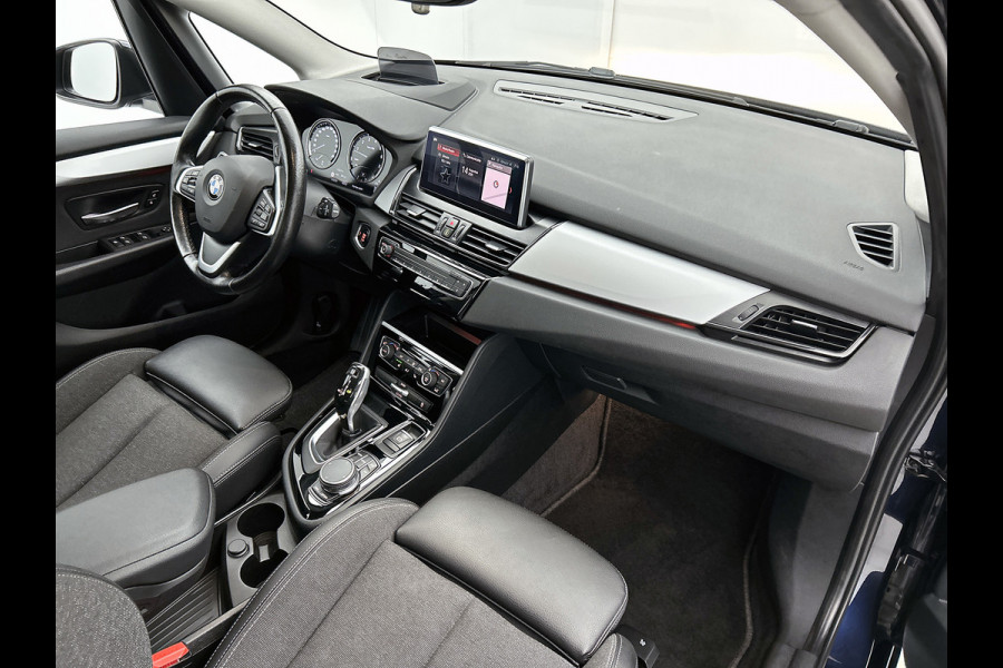BMW 2 Serie Active Tourer 220i Executive | 192 PK | StoelverW | Head up | AchterCAM | Cruise contl | Dealer onderH | Climate | ETC