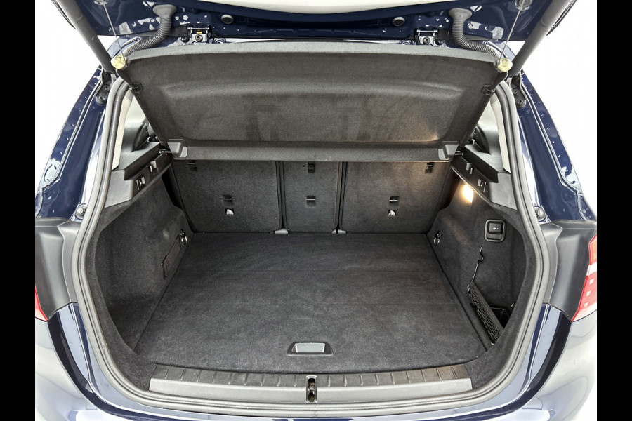 BMW 2 Serie Active Tourer 220i Executive | 192 PK | StoelverW | Head up | AchterCAM | Cruise contl | Dealer onderH | Climate | ETC