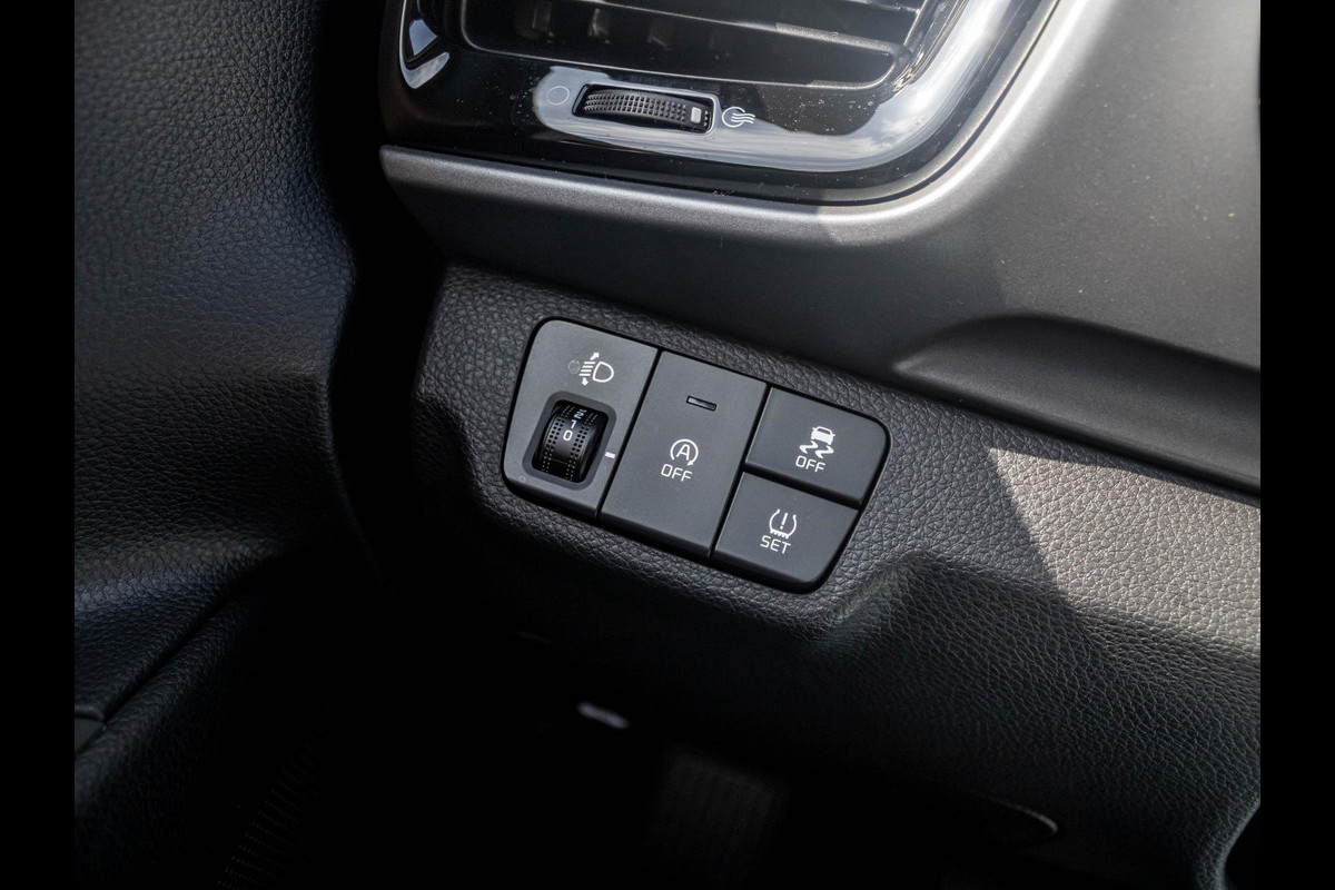 Kia Stonic 1.0 T-GDi MHEV DynamicLine | Direct leverbaar | Airco | Cruise | Parkeer camera