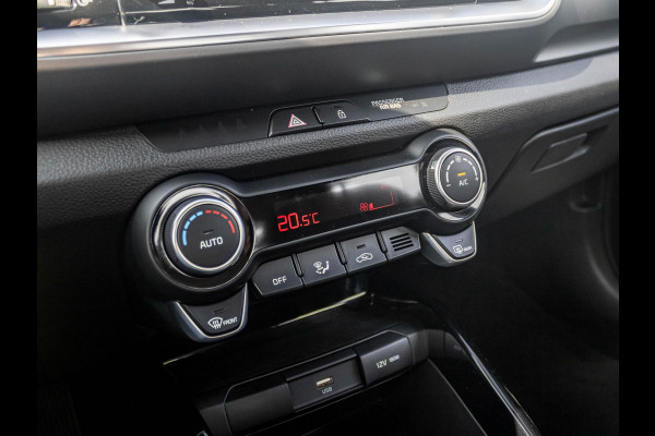 Kia Stonic 1.0 T-GDi MHEV DynamicLine | Direct leverbaar | Airco | Cruise | Parkeer camera