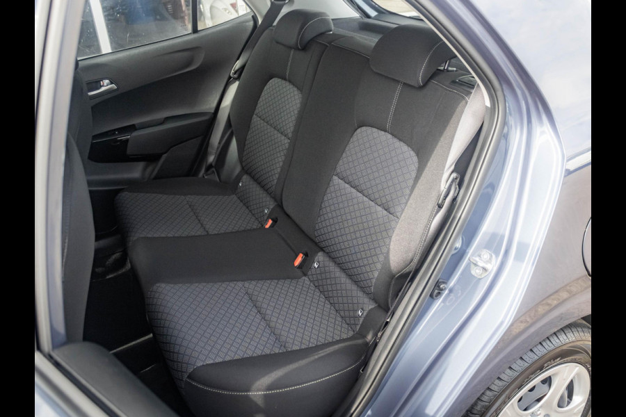 Kia Picanto 1.0 DPI DynamicLine | Direct leverbaar | Airco | Cruise | Navigatie| Parkeer camera + sensoren