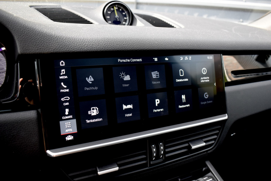 Porsche Cayenne Coupé 3.0 E-Hybrid 462pk | Panoramadak | Sport Chrono | 360 Camera | 21'' Velgen | Luchtvering | Stuurverwarming |  Stoel + Achterbankverwarming | LED Achterlichten donker |