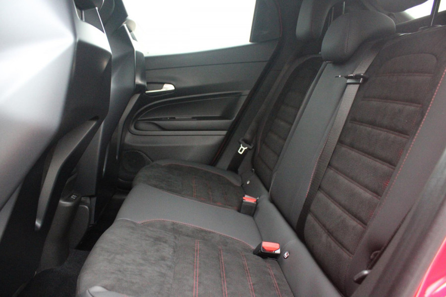 Alfa Romeo junior 1.2 Turbo 136PK Hybrid IBRIDA SPECIALE | PANORAMISCH SCHUIF/KANTEL DAK | SPORT PACK: SABELT SPORT STOELEN/ALCANTARA STUURWIEL | TECHNO PACK: LED MATRIX KOPLAMPEN/DRAADLOZE TELEFOONLADER/ACHTERUITRIJ CAMERA | VERWARMBARE VOORRUIT | 18" LICHTMETALEN VELGEN "PETALI" | DRAADLOZE APPLE CARPLAY/ANDROID AUTO | BRERA RED MET ZWART DAK | NAVIGATIE | STOEL VERWARMING | DODEHOEK DETECTIE | ELEKTRISCH BEDIENBARE ACHTERKLEP | KEYLESS ENTRY/START | ADAPTIVE CRUISE CONTROL |