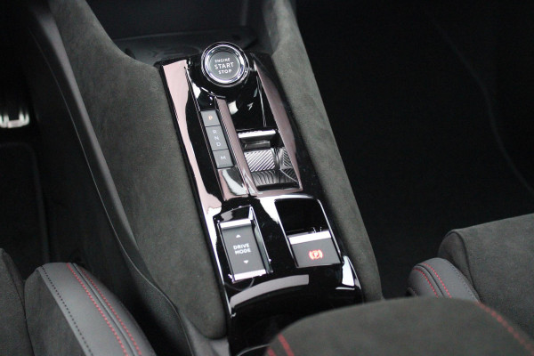 Alfa Romeo junior 1.2 Turbo 136PK Hybrid IBRIDA SPECIALE | PANORAMISCH SCHUIF/KANTEL DAK | SPORT PACK: SABELT SPORT STOELEN/ALCANTARA STUURWIEL | TECHNO PACK: LED MATRIX KOPLAMPEN/DRAADLOZE TELEFOONLADER/ACHTERUITRIJ CAMERA | VERWARMBARE VOORRUIT | 18" LICHTMETALEN VELGEN "PETALI" | DRAADLOZE APPLE CARPLAY/ANDROID AUTO | BRERA RED MET ZWART DAK | NAVIGATIE | STOEL VERWARMING | DODEHOEK DETECTIE | ELEKTRISCH BEDIENBARE ACHTERKLEP | KEYLESS ENTRY/START | ADAPTIVE CRUISE CONTROL |