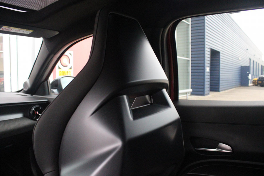 Alfa Romeo junior 1.2 Turbo 136PK Hybrid IBRIDA SPECIALE | PANORAMISCH SCHUIF/KANTEL DAK | SPORT PACK: SABELT SPORT STOELEN/ALCANTARA STUURWIEL | TECHNO PACK: LED MATRIX KOPLAMPEN/DRAADLOZE TELEFOONLADER/ACHTERUITRIJ CAMERA | VERWARMBARE VOORRUIT | 18" LICHTMETALEN VELGEN "PETALI" | DRAADLOZE APPLE CARPLAY/ANDROID AUTO | BRERA RED MET ZWART DAK | NAVIGATIE | STOEL VERWARMING | DODEHOEK DETECTIE | ELEKTRISCH BEDIENBARE ACHTERKLEP | KEYLESS ENTRY/START | ADAPTIVE CRUISE CONTROL |