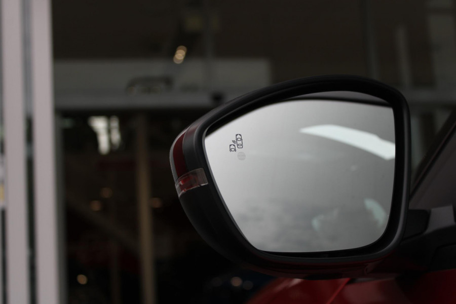 Alfa Romeo junior 1.2 Turbo 136PK Hybrid IBRIDA SPECIALE | PANORAMISCH SCHUIF/KANTEL DAK | SPORT PACK: SABELT SPORT STOELEN/ALCANTARA STUURWIEL | TECHNO PACK: LED MATRIX KOPLAMPEN/DRAADLOZE TELEFOONLADER/ACHTERUITRIJ CAMERA | VERWARMBARE VOORRUIT | 18" LICHTMETALEN VELGEN "PETALI" | DRAADLOZE APPLE CARPLAY/ANDROID AUTO | BRERA RED MET ZWART DAK | NAVIGATIE | STOEL VERWARMING | DODEHOEK DETECTIE | ELEKTRISCH BEDIENBARE ACHTERKLEP | KEYLESS ENTRY/START | ADAPTIVE CRUISE CONTROL |