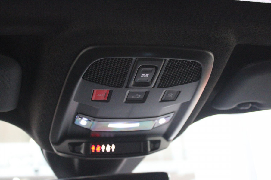 Alfa Romeo junior 1.2 Turbo 136PK Hybrid IBRIDA SPECIALE | PANORAMISCH SCHUIF/KANTEL DAK | SPORT PACK: SABELT SPORT STOELEN/ALCANTARA STUURWIEL | TECHNO PACK: LED MATRIX KOPLAMPEN/DRAADLOZE TELEFOONLADER/ACHTERUITRIJ CAMERA | VERWARMBARE VOORRUIT | 18" LICHTMETALEN VELGEN "PETALI" | DRAADLOZE APPLE CARPLAY/ANDROID AUTO | BRERA RED MET ZWART DAK | NAVIGATIE | STOEL VERWARMING | DODEHOEK DETECTIE | ELEKTRISCH BEDIENBARE ACHTERKLEP | KEYLESS ENTRY/START | ADAPTIVE CRUISE CONTROL |