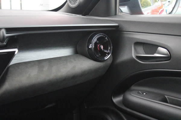 Alfa Romeo junior 1.2 Turbo 136PK Hybrid IBRIDA SPECIALE | PANORAMISCH SCHUIF/KANTEL DAK | SPORT PACK: SABELT SPORT STOELEN/ALCANTARA STUURWIEL | TECHNO PACK: LED MATRIX KOPLAMPEN/DRAADLOZE TELEFOONLADER/ACHTERUITRIJ CAMERA | VERWARMBARE VOORRUIT | 18" LICHTMETALEN VELGEN "PETALI" | DRAADLOZE APPLE CARPLAY/ANDROID AUTO | BRERA RED MET ZWART DAK | NAVIGATIE | STOEL VERWARMING | DODEHOEK DETECTIE | ELEKTRISCH BEDIENBARE ACHTERKLEP | KEYLESS ENTRY/START | ADAPTIVE CRUISE CONTROL |