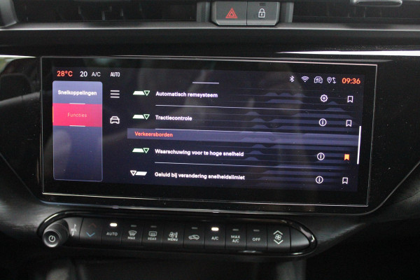 Alfa Romeo junior 1.2 Turbo 136PK Hybrid IBRIDA SPECIALE | PANORAMISCH SCHUIF/KANTEL DAK | SPORT PACK: SABELT SPORT STOELEN/ALCANTARA STUURWIEL | TECHNO PACK: LED MATRIX KOPLAMPEN/DRAADLOZE TELEFOONLADER/ACHTERUITRIJ CAMERA | VERWARMBARE VOORRUIT | 18" LICHTMETALEN VELGEN "PETALI" | DRAADLOZE APPLE CARPLAY/ANDROID AUTO | BRERA RED MET ZWART DAK | NAVIGATIE | STOEL VERWARMING | DODEHOEK DETECTIE | ELEKTRISCH BEDIENBARE ACHTERKLEP | KEYLESS ENTRY/START | ADAPTIVE CRUISE CONTROL |