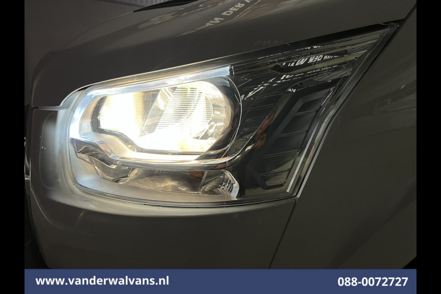Ford Transit 2.0TDCI 131pk L4H3 Euro6 Airco | Camera | Navigatie | Apple Carplay | Android Auto | Cruisecontrol LED, Verwarmde voorruit, Stoelverwarming, Parkeersensoren, Bijrijdersbank