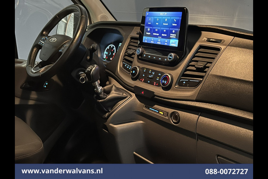 Ford Transit 2.0TDCI 131pk L4H3 Euro6 Airco | Camera | Navigatie | Apple Carplay | Android Auto | Cruisecontrol LED, Verwarmde voorruit, Stoelverwarming, Parkeersensoren, Bijrijdersbank