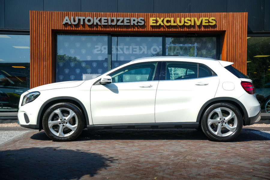 Mercedes-Benz GLA 180 Sport Edition Panoramadak Airco Stoelverw. PDC