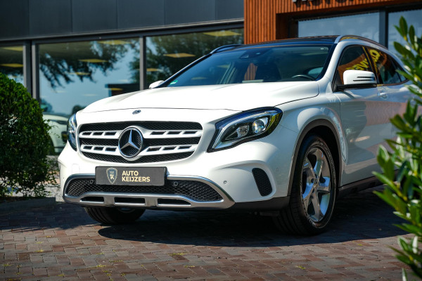 Mercedes-Benz GLA 180 Sport Edition Panoramadak Airco Stoelverw. PDC