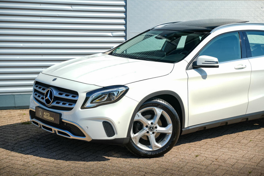Mercedes-Benz GLA 180 Sport Edition Panoramadak Airco Stoelverw. PDC