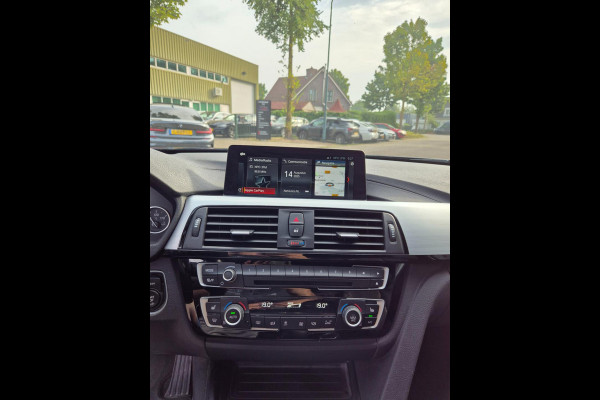 BMW 3 Serie Touring M Sport EX BTW Apple CarPlay Trekhaak Zwart LED Evo GR Navi 2e eigenaar Breedset M Velgen Garantie