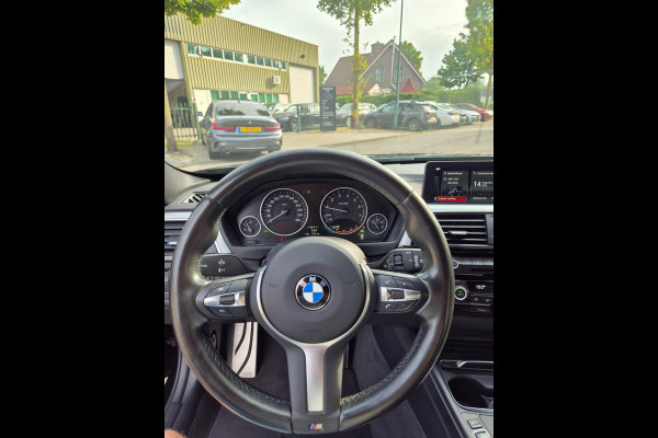 BMW 3 Serie Touring M Sport EX BTW Apple CarPlay Trekhaak Zwart LED Evo GR Navi 2e eigenaar Breedset M Velgen Garantie