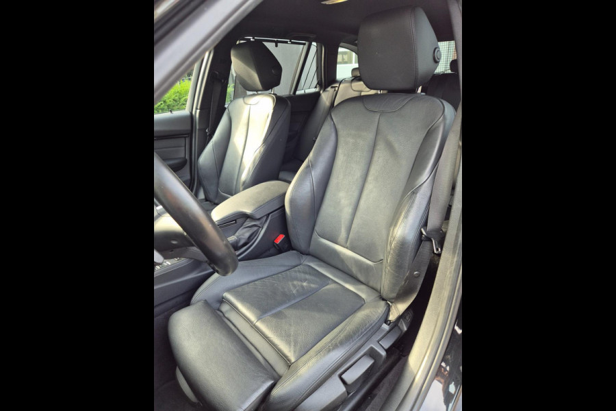 BMW 3 Serie Touring M Sport EX BTW Apple CarPlay Trekhaak Zwart LED Evo GR Navi 2e eigenaar Breedset M Velgen Garantie