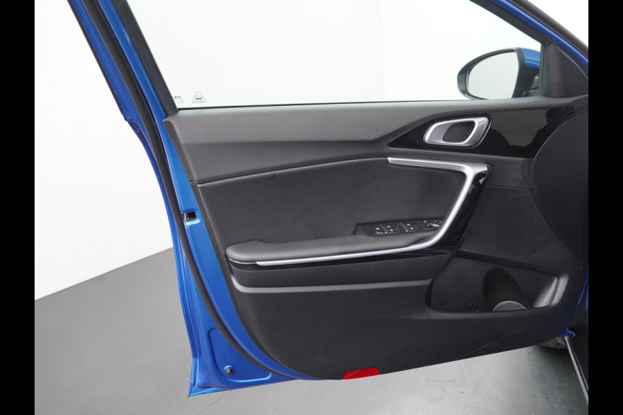 Kia Xceed 1.5 T-GDI MHEV DynamicPlusLine Airco - Apple Carplay/Android Auto - Cruise Control - Navigatie - Fabrieksgarantie tot 04-2029