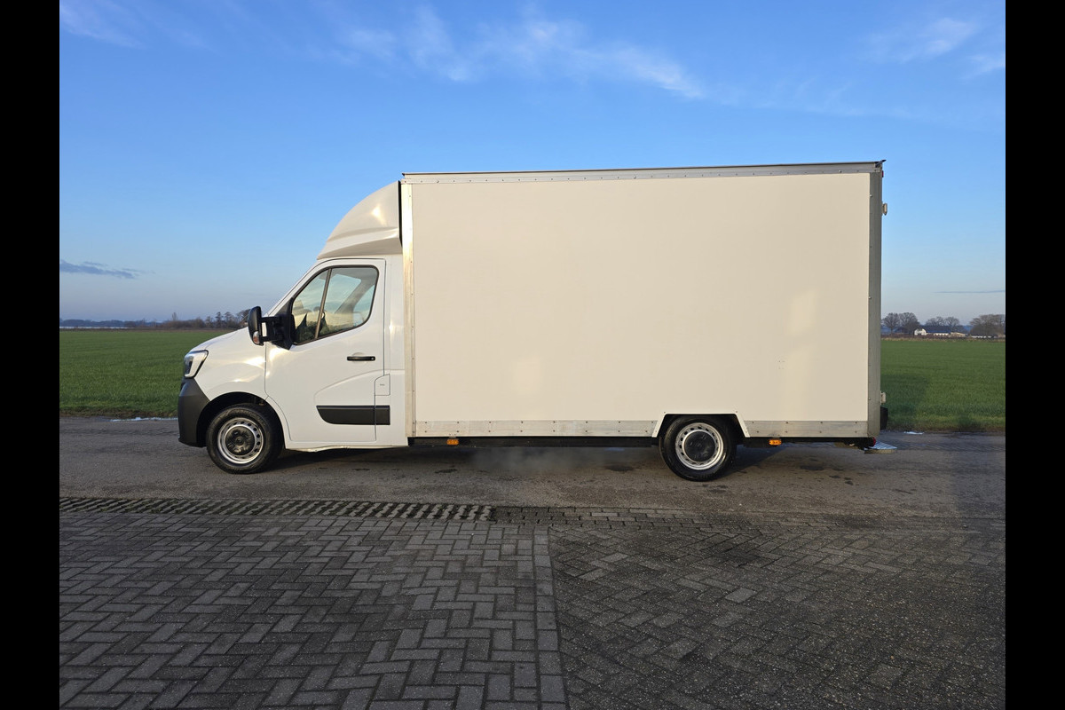 Renault Master T35 2.3 dCi LowLiner - 146 Pk - Euro 6 - Navi - Airco - Cruise Control - Bakwagen - Paardenwagen - Verkoopwagen Renault Master T35 2.3 dCi LowLiner - 146 Pk - Euro 6 - Navi - Airco - Cruise Control - Bakwagen - Paardenwagen - Verkoopwagen