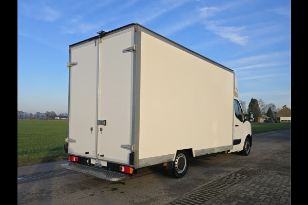 Renault Master T35 2.3 dCi LowLiner - 146 Pk - Euro 6 - Navi - Airco - Cruise Control - Bakwagen - Paardenwagen - Verkoopwagen