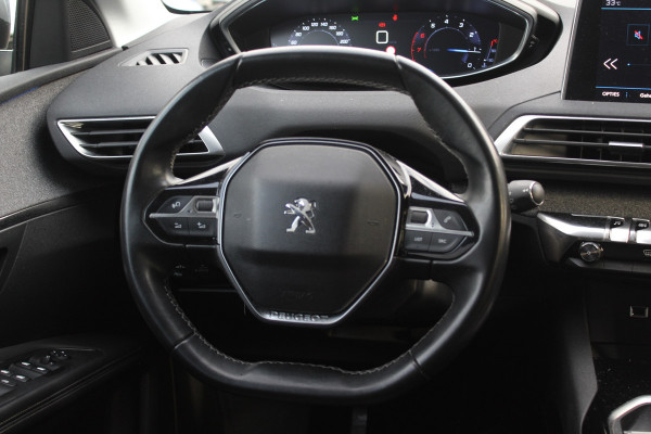 Peugeot 3008 1.2 PureTech Allure / Nieuwe distr.riem! / Trekhaak / Camera / Navigatie / 19'' / Keyless / Half leder / Dodehoek / DAB / Cruise Control