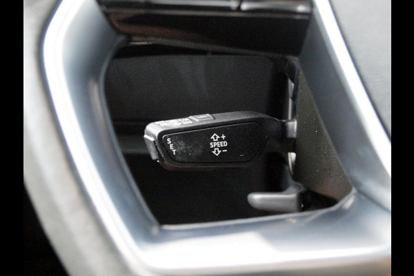 Audi e-tron 55 quattro Business edition 95 kWh |  Black Optiek | NL-Auto |