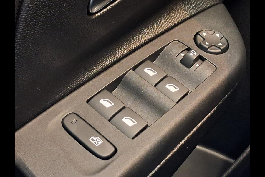 Opel Corsa 1.2 Turbo Hybrid Business Edition Automaat | Achteruitrijcamera | Apple Carplay/Android Auto |