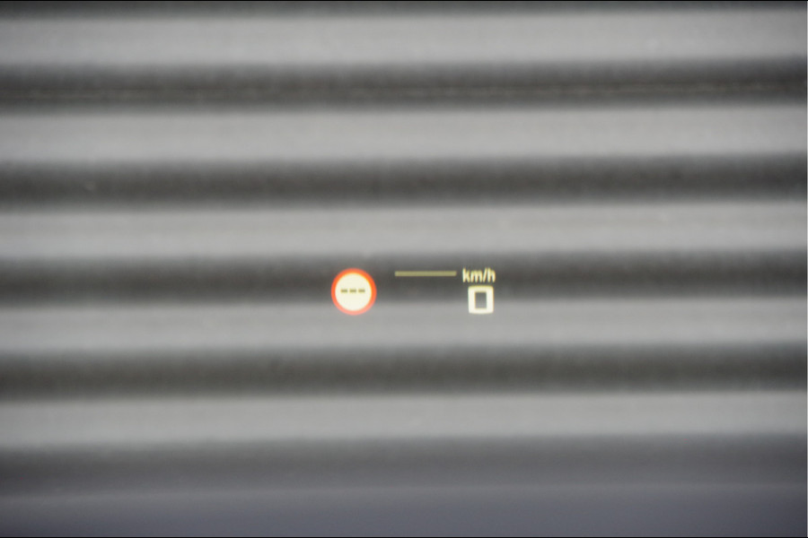 BMW X6 M - Competition LASERLIGHT, PANODAK, MEMORY, TREKHAAK, ALCANTARA HEMEL, SPORTSTOELEN, CARBON