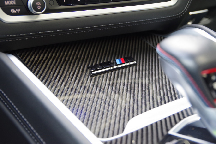 BMW X6 M - Competition LASERLIGHT, PANODAK, MEMORY, TREKHAAK, ALCANTARA HEMEL, SPORTSTOELEN, CARBON