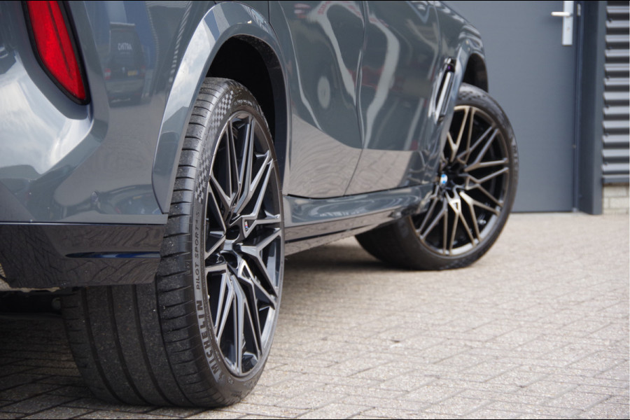 BMW X6 M - Competition LASERLIGHT, PANODAK, MEMORY, TREKHAAK, ALCANTARA HEMEL, SPORTSTOELEN, CARBON