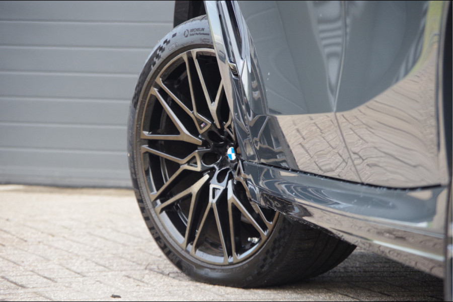 BMW X6 M - Competition LASERLIGHT, PANODAK, MEMORY, TREKHAAK, ALCANTARA HEMEL, SPORTSTOELEN, CARBON