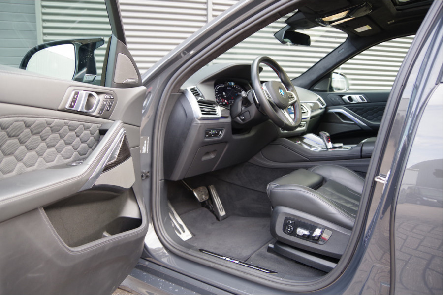 BMW X6 M - Competition LASERLIGHT, PANODAK, MEMORY, TREKHAAK, ALCANTARA HEMEL, SPORTSTOELEN, CARBON
