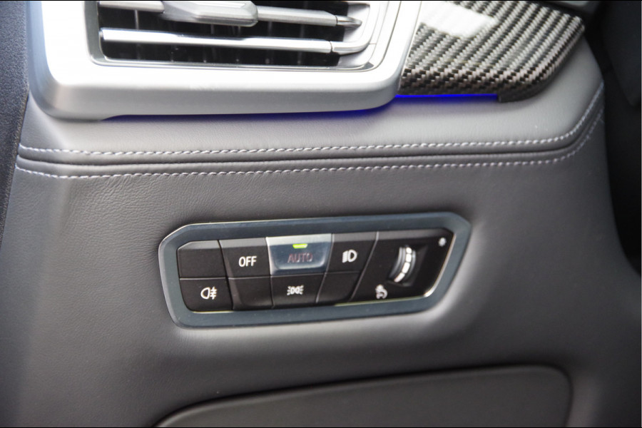 BMW X6 M - Competition LASERLIGHT, PANODAK, MEMORY, TREKHAAK, ALCANTARA HEMEL, SPORTSTOELEN, CARBON