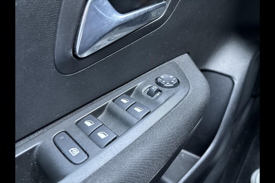 Peugeot e-208 EV Active Pack 50 kWh