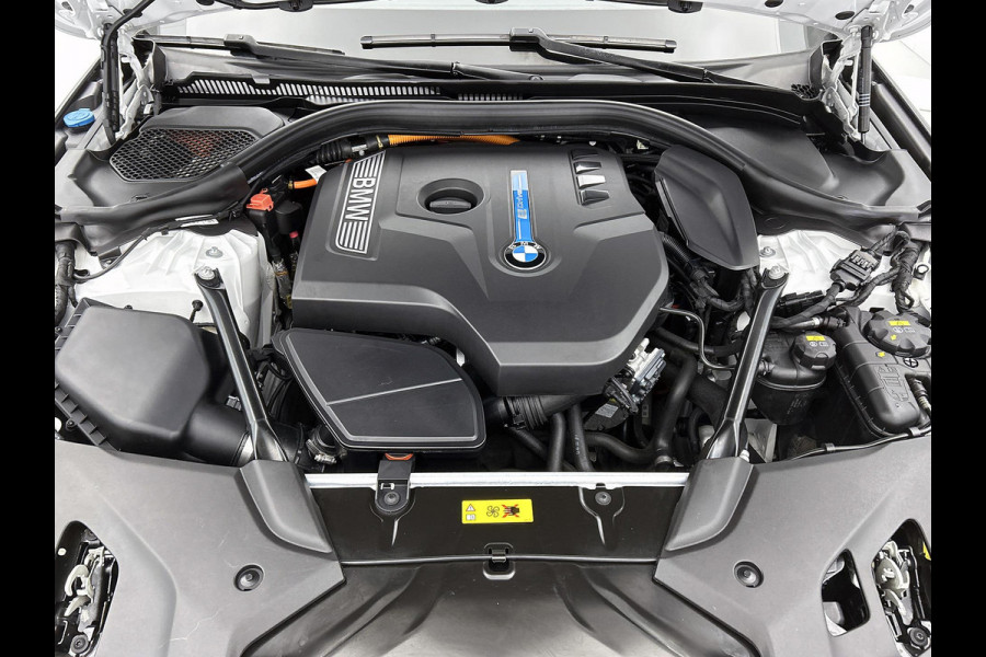 BMW 5 Serie 530e iPerformance High Executive(Dealer OnderH, Carplay, Comfort Zetels, Harman/ Kardon, Head-up, 360 camera, Etc)