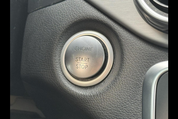 Mercedes-Benz GLA 180 AMG Trekhaak Camera+pdc Stoelverwarming Elektrische a-klep Cruise Keyless Led