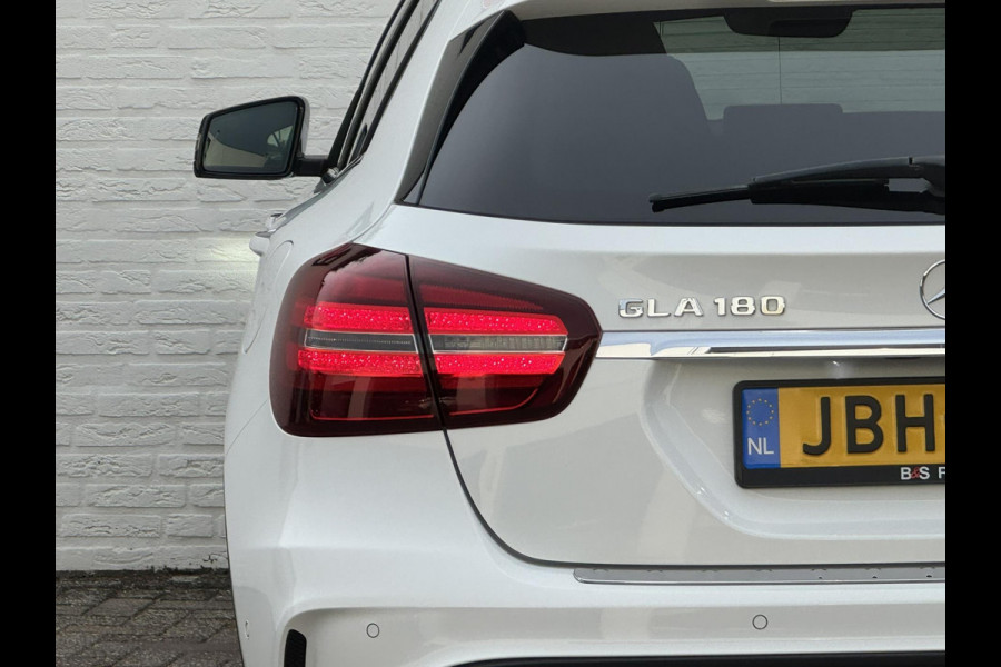 Mercedes-Benz GLA 180 AMG Trekhaak Camera+pdc Stoelverwarming Elektrische a-klep Cruise Keyless Led