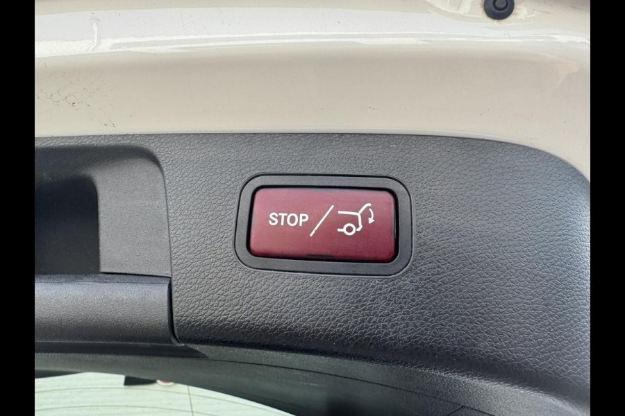 Mercedes-Benz GLA 180 AMG Trekhaak Camera+pdc Stoelverwarming Elektrische a-klep Cruise Keyless Led