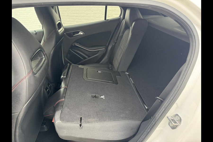 Mercedes-Benz GLA 180 AMG Trekhaak Camera+pdc Stoelverwarming Elektrische a-klep Cruise Keyless Led