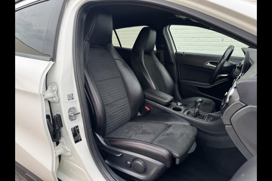 Mercedes-Benz GLA 180 AMG Trekhaak Camera+pdc Stoelverwarming Elektrische a-klep Cruise Keyless Led