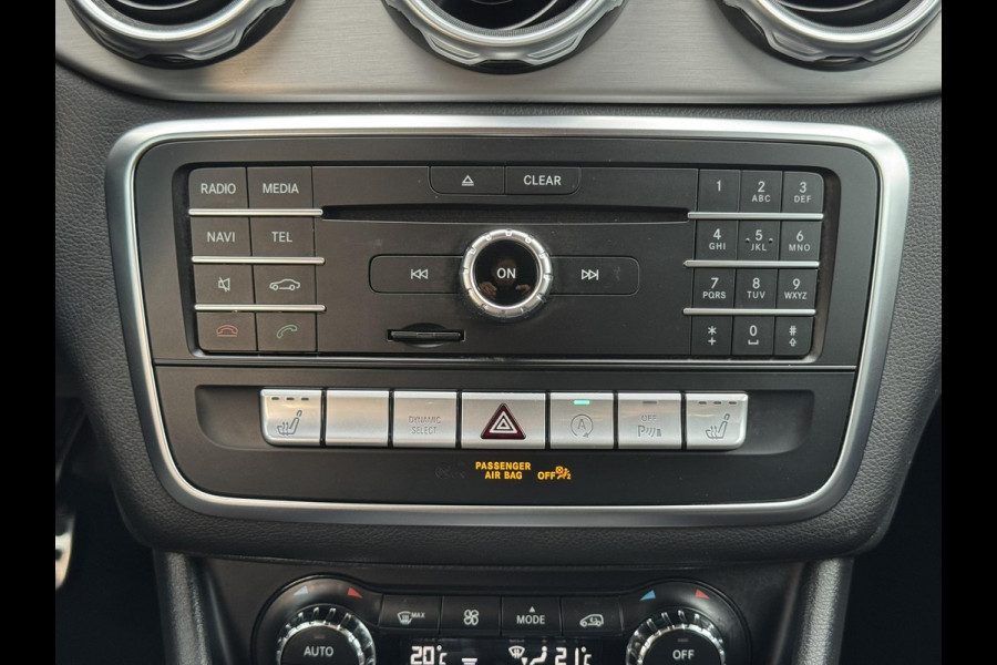Mercedes-Benz GLA 180 AMG Trekhaak Camera+pdc Stoelverwarming Elektrische a-klep Cruise Keyless Led