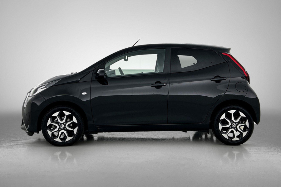 Toyota Aygo 1.0 VVT-i x-joy(NL-auto, Goed OnderH, Automatische Airco, Camera, Parkeersensoren, Etc)